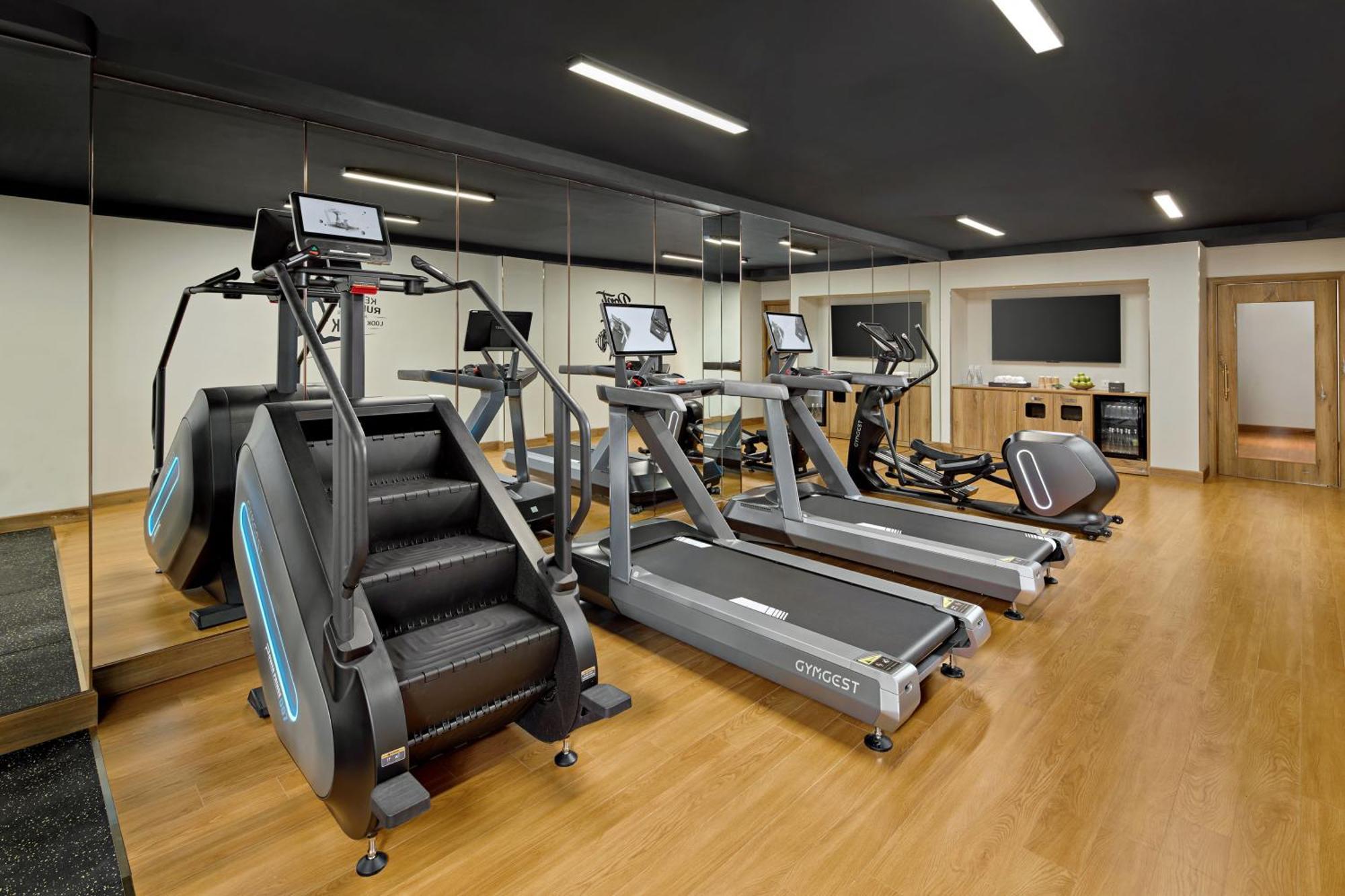 La Siesta Premium Lakeside — Photos 3